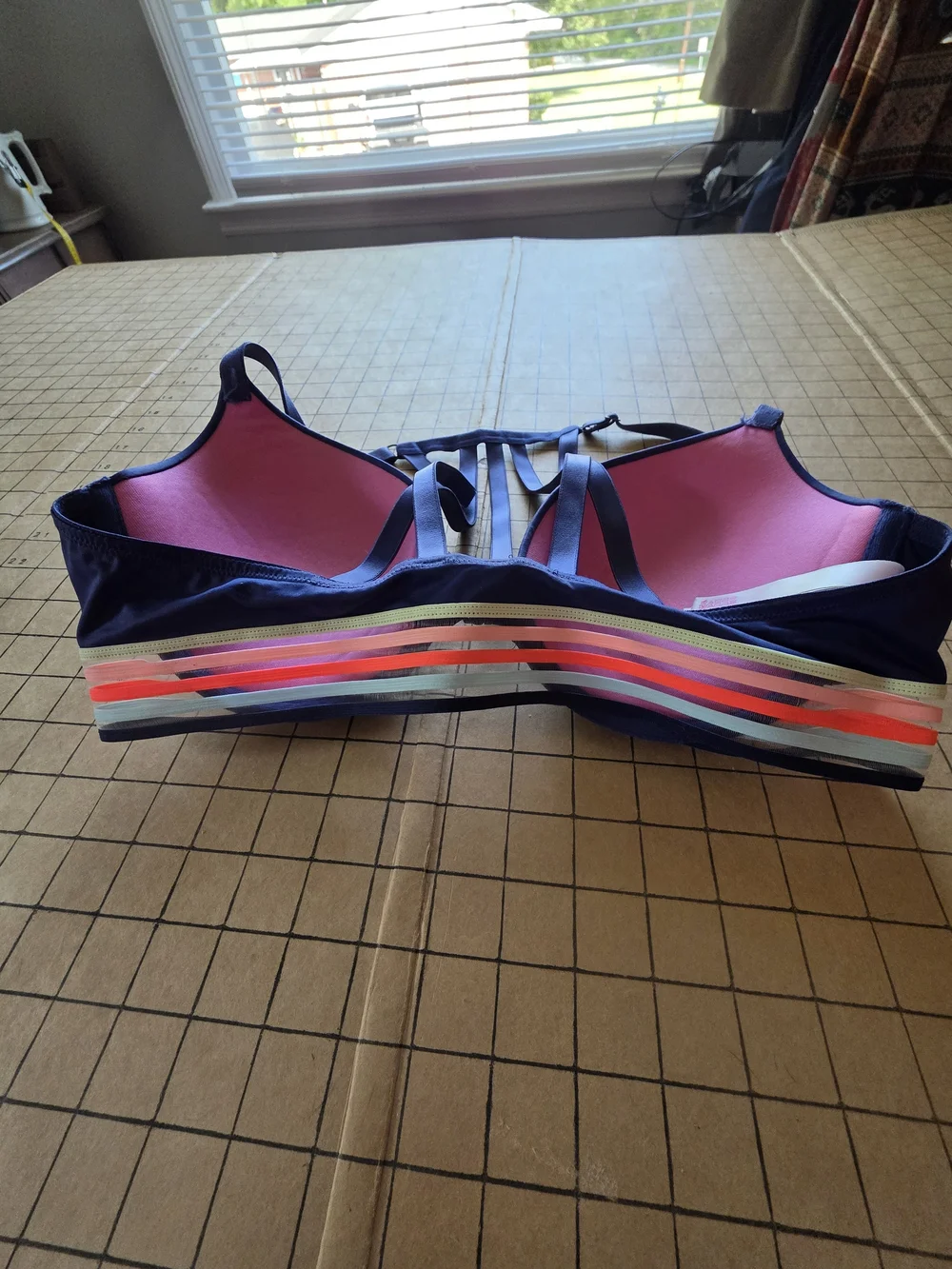 PINK Victoria’s Secret Strappy Sports Bra 36C Blue Multicolor